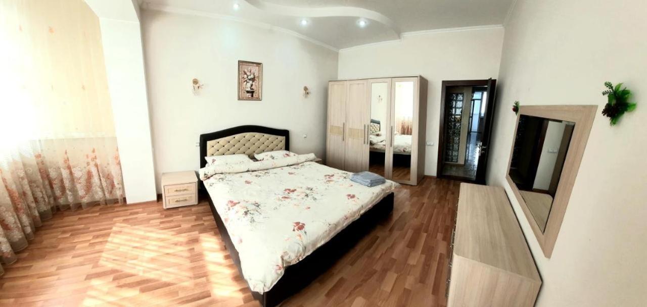 Elegance Apartment Chisinau Center Close To Stefan Cel Mare Exterior foto